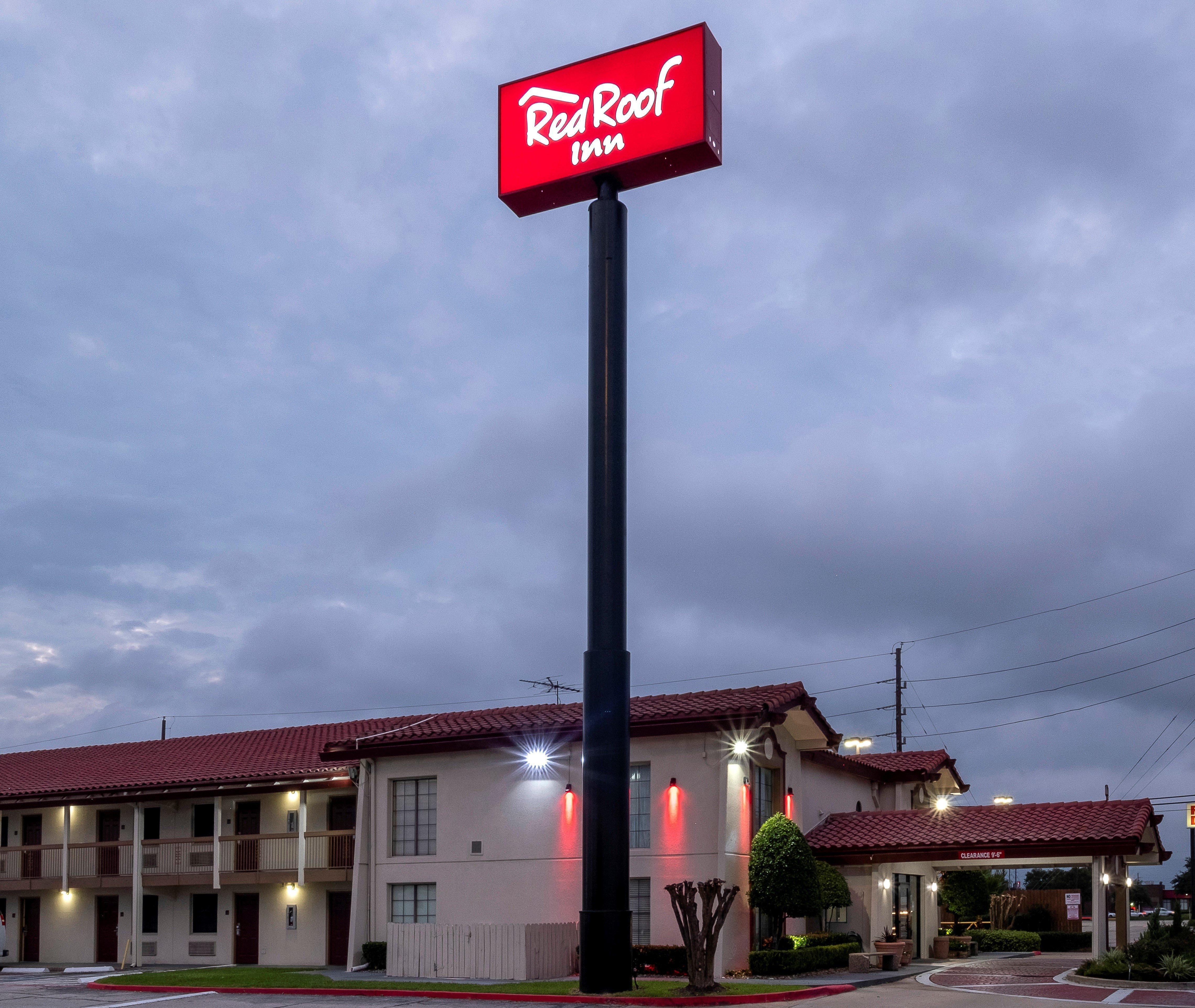 Red Roof Houston North - Fm1960 & I-45 Motel